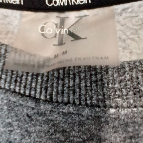 Calvin Klein Oversized Cropped Sweatshirt Womens Medium Cozy Casual - Picture 3 of 4